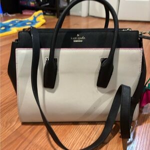 Kate Spade 2-way Cameron Street crossbody bag. With three straps and dust bag